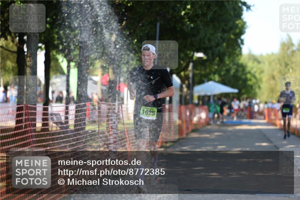 07.09.2025 - 19. Norderstedt Triathlon Michael Strokosch http://msf.ph/oto/8772385 07.09.2025 15:36:28 Laufen 1511 meine-sportfotos.de