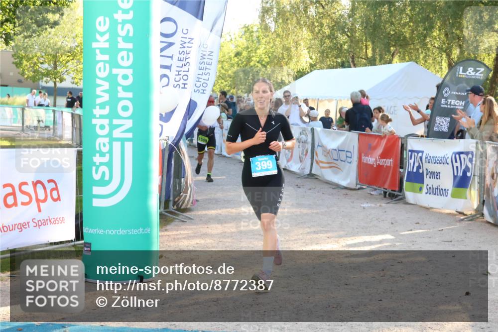 07.09.2025 - 19. Norderstedt Triathlon Zöllner http://msf.ph/oto/8772387 07.09.2025 16:49:03 Ziel 399, 1575, 1589 meine-sportfotos.de