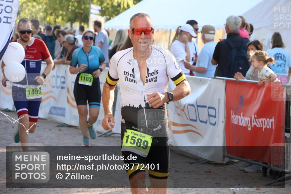 07.09.2025 - 19. Norderstedt Triathlon Zöllner http://msf.ph/oto/8772401 07.09.2025 16:49:06 Ziel 399, 1497, 1589 meine-sportfotos.de