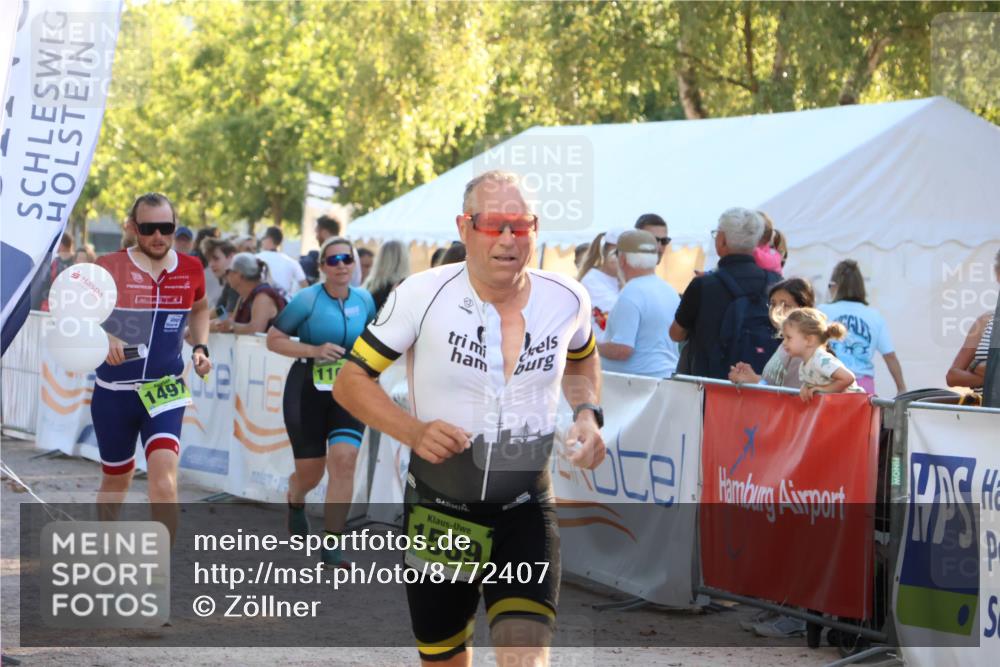 07.09.2025 - 19. Norderstedt Triathlon Zöllner http://msf.ph/oto/8772407 07.09.2025 16:49:06 Ziel 399, 1497, 1589 meine-sportfotos.de