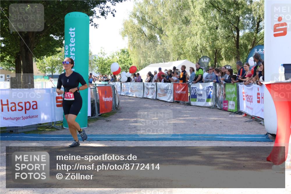 07.09.2025 - 19. Norderstedt Triathlon Zöllner http://msf.ph/oto/8772414 07.09.2025 10:49:00 Ziel 654, 1117 meine-sportfotos.de