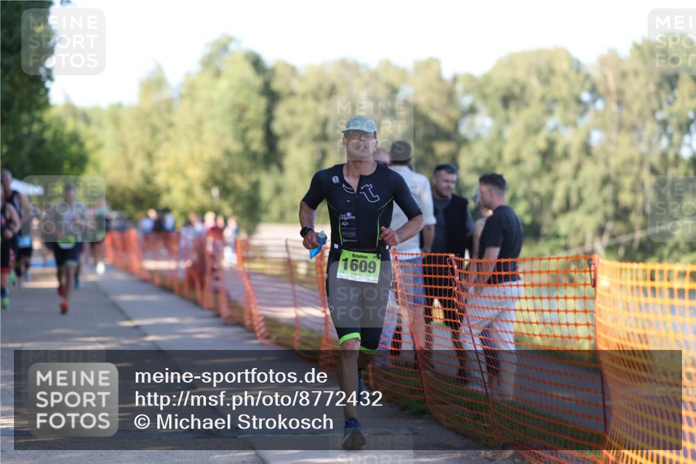07.09.2025 - 19. Norderstedt Triathlon Michael Strokosch http://msf.ph/oto/8772432 07.09.2025 16:33:14 Laufen 518, 1072, 1609 meine-sportfotos.de