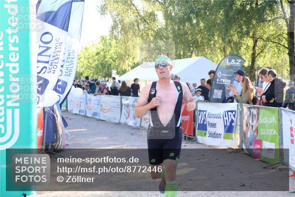 07.09.2025 - 19. Norderstedt Triathlon Zöllner http://msf.ph/oto/8772446 07.09.2025 16:49:17 Ziel 1053, 1103, 1497, 1551 meine-sportfotos.de