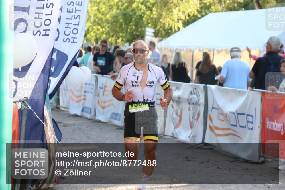 07.09.2025 - 19. Norderstedt Triathlon Zöllner http://msf.ph/oto/8772488 07.09.2025 16:49:23 Ziel 387, 1053, 1551, 1588 meine-sportfotos.de
