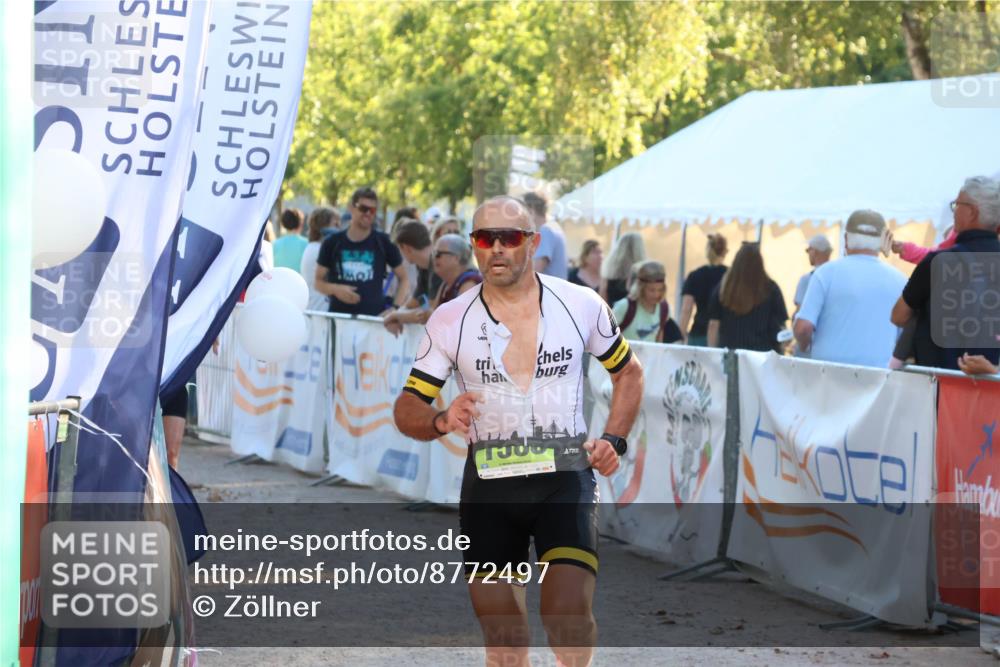 07.09.2025 - 19. Norderstedt Triathlon Zöllner http://msf.ph/oto/8772497 07.09.2025 16:49:23 Ziel 387, 1053, 1551, 1588 meine-sportfotos.de