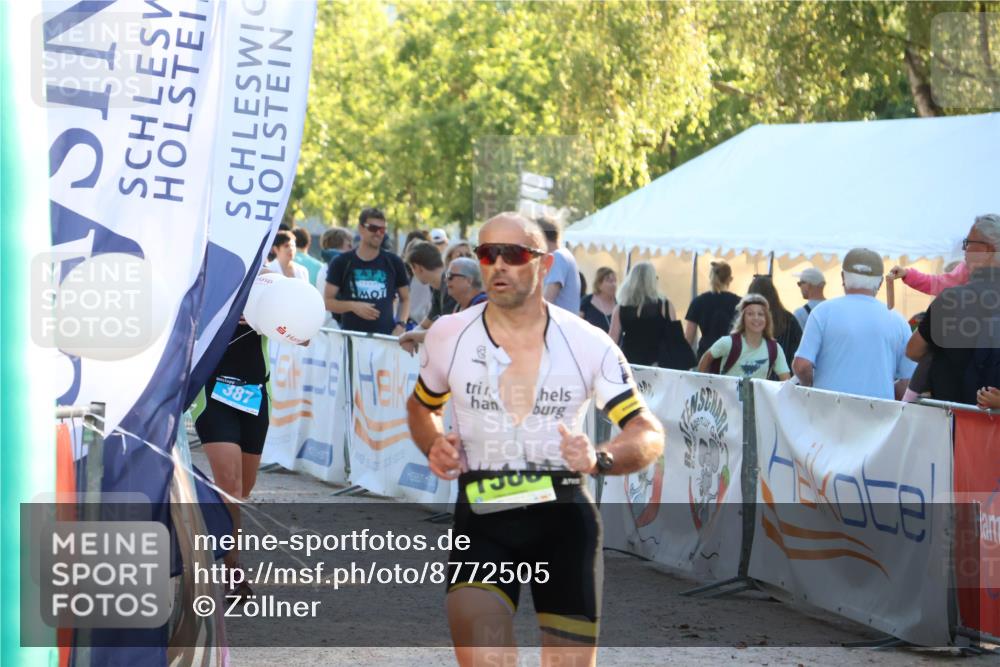 07.09.2025 - 19. Norderstedt Triathlon Zöllner http://msf.ph/oto/8772505 07.09.2025 16:49:24 Ziel 387, 1053, 1551, 1588 meine-sportfotos.de