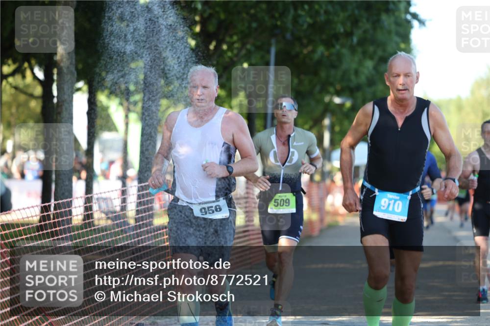 07.09.2025 - 19. Norderstedt Triathlon Michael Strokosch http://msf.ph/oto/8772521 07.09.2025 16:33:23 Laufen 380, 488, 509, 518, 893, 910, 956, 1072, 1089 meine-sportfotos.de