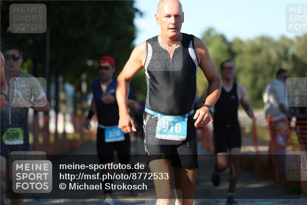 07.09.2025 - 19. Norderstedt Triathlon Michael Strokosch http://msf.ph/oto/8772533 07.09.2025 16:33:24 Laufen 380, 488, 509, 518, 893, 910, 956, 1072, 1089 meine-sportfotos.de