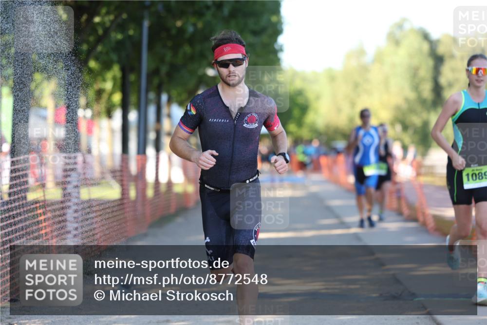 07.09.2025 - 19. Norderstedt Triathlon Michael Strokosch http://msf.ph/oto/8772548 07.09.2025 16:33:28 Laufen 380, 488, 509, 893, 1088, 1089, 1569 meine-sportfotos.de