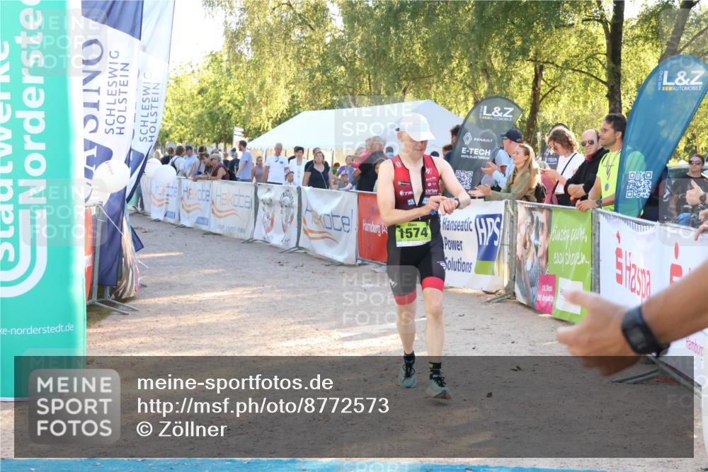 07.09.2025 - 19. Norderstedt Triathlon Zöllner http://msf.ph/oto/8772573 07.09.2025 16:49:38 Ziel 1574 meine-sportfotos.de