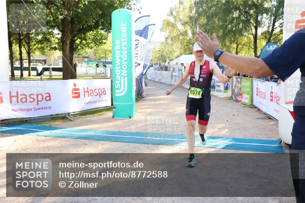 07.09.2025 - 19. Norderstedt Triathlon Zöllner http://msf.ph/oto/8772588 07.09.2025 16:49:39 Ziel 1574 meine-sportfotos.de