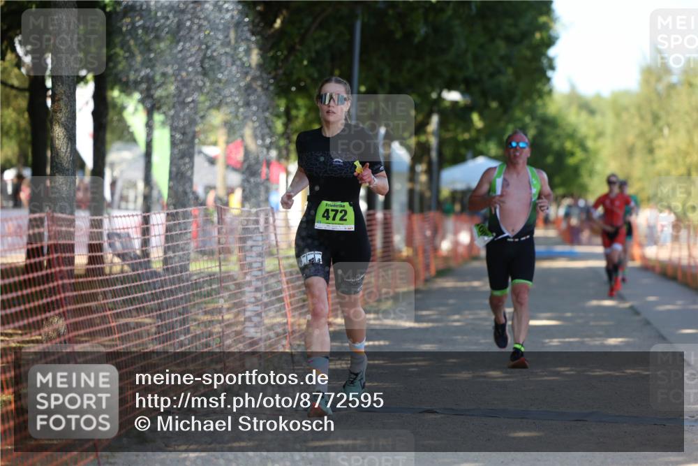 07.09.2025 - 19. Norderstedt Triathlon Michael Strokosch http://msf.ph/oto/8772595 07.09.2025 15:37:33 Laufen 472, 1005, 1404, 1507 meine-sportfotos.de