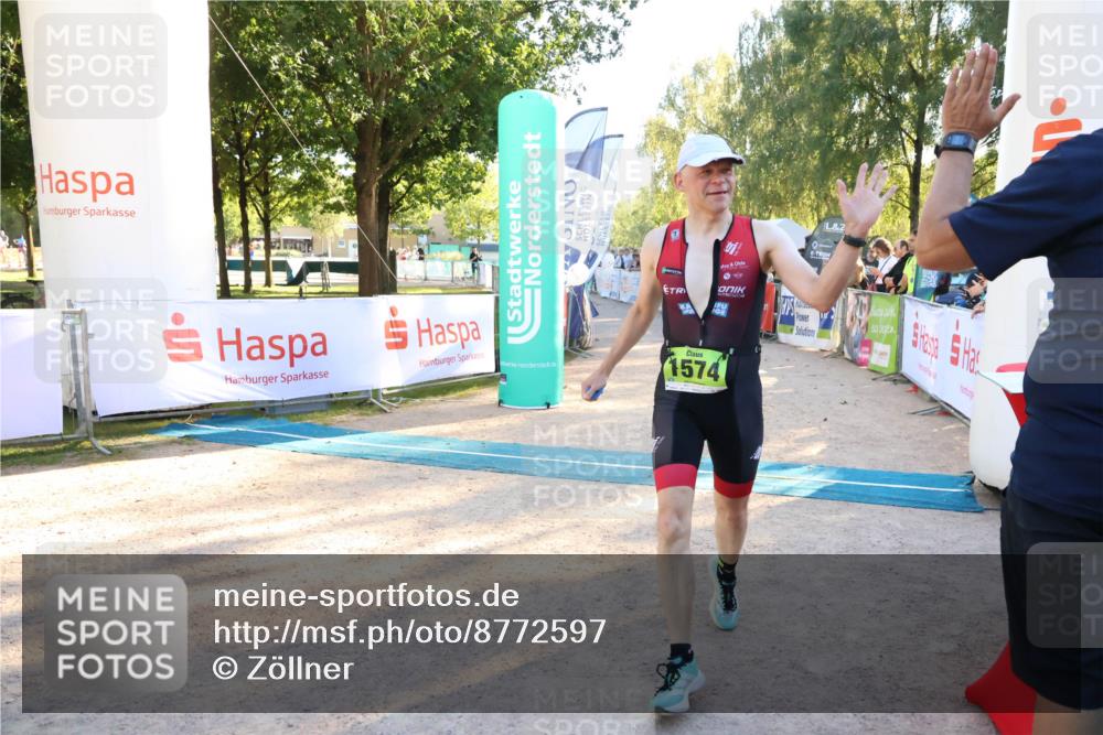 07.09.2025 - 19. Norderstedt Triathlon Zöllner http://msf.ph/oto/8772597 07.09.2025 16:49:40 Ziel 1574 meine-sportfotos.de