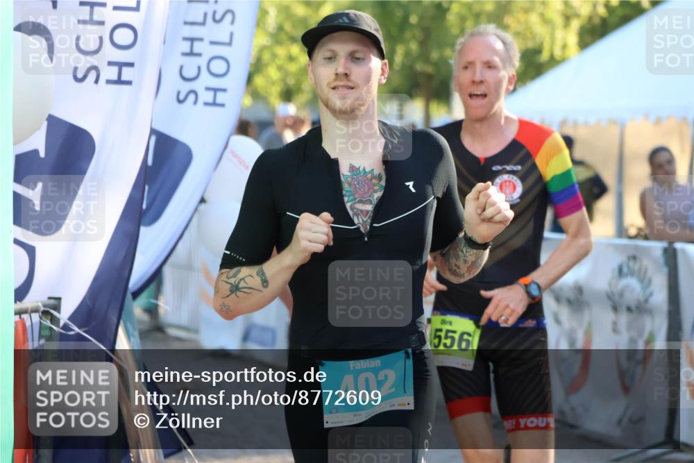 07.09.2025 - 19. Norderstedt Triathlon Zöllner http://msf.ph/oto/8772609 07.09.2025 16:49:49 Ziel 402, 464, 1556 meine-sportfotos.de