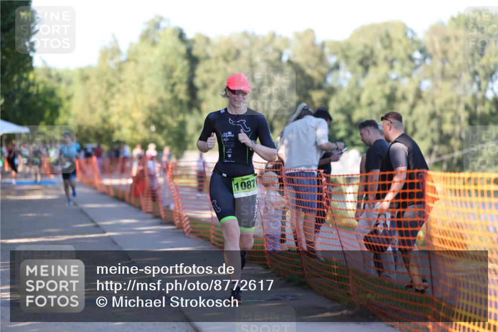 07.09.2025 - 19. Norderstedt Triathlon Michael Strokosch http://msf.ph/oto/8772617 07.09.2025 16:33:36 Laufen 1087, 1088, 1569 meine-sportfotos.de