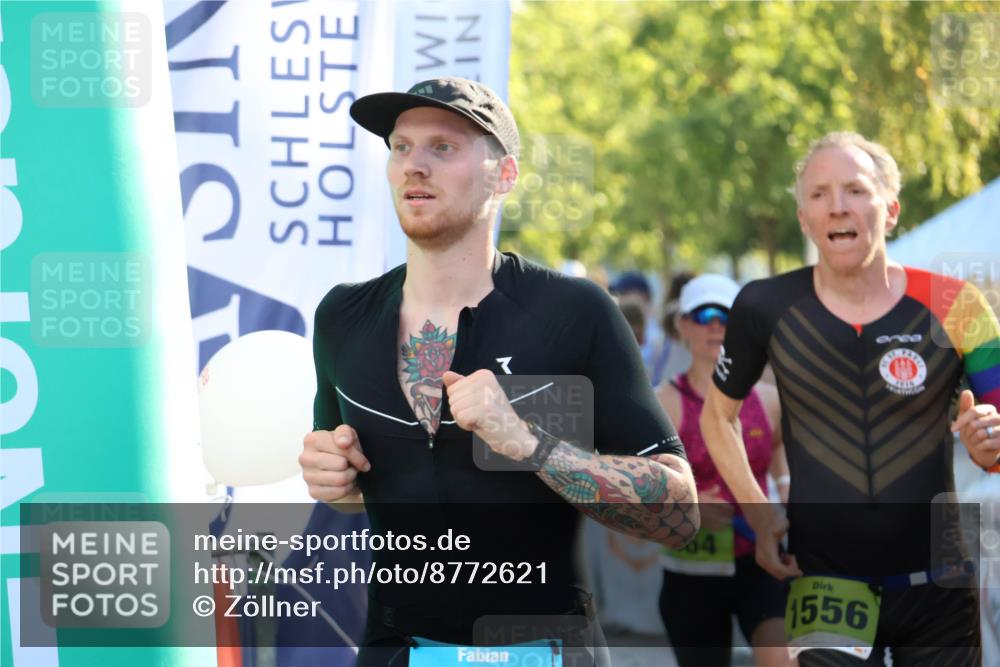 07.09.2025 - 19. Norderstedt Triathlon Zöllner http://msf.ph/oto/8772621 07.09.2025 16:49:50 Ziel 402, 464, 1556 meine-sportfotos.de