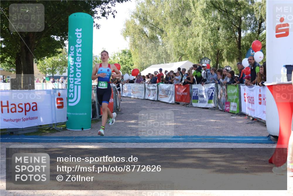 07.09.2025 - 19. Norderstedt Triathlon Zöllner http://msf.ph/oto/8772626 07.09.2025 10:51:37 Ziel 68, 649, 663 meine-sportfotos.de