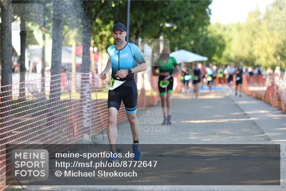 07.09.2025 - 19. Norderstedt Triathlon Michael Strokosch http://msf.ph/oto/8772647 07.09.2025 16:33:45 Laufen 467, 1627 meine-sportfotos.de