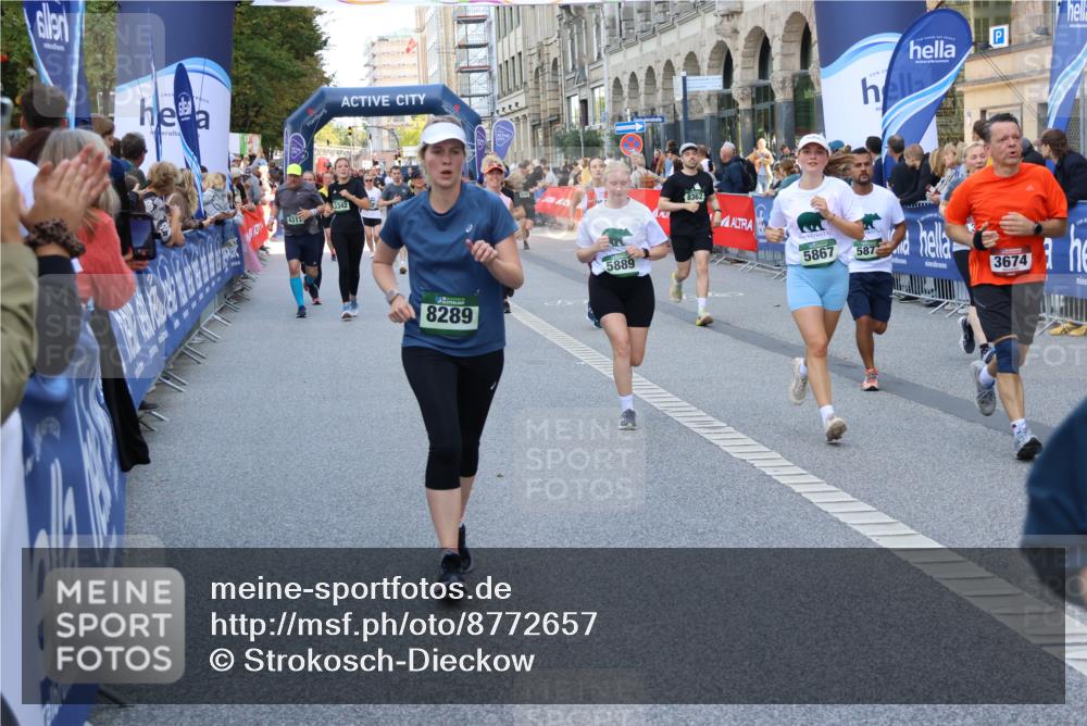 07.09.2025 - BARMER Alsterlauf Strokosch-Dieckow http://msf.ph/oto/8772657 07.09.2025 10:09:28 Ziel 2023, 2197, 2224, 2363, 2391, 2469, 2586, 2622, 2805, 2925, 3054, 3549, 4155, 4203, 4260, 4474, 4714, 4743, 4906, 4915, 5052, 5443, 6159, 8115, 8147, 8162 meine-sportfotos.de
