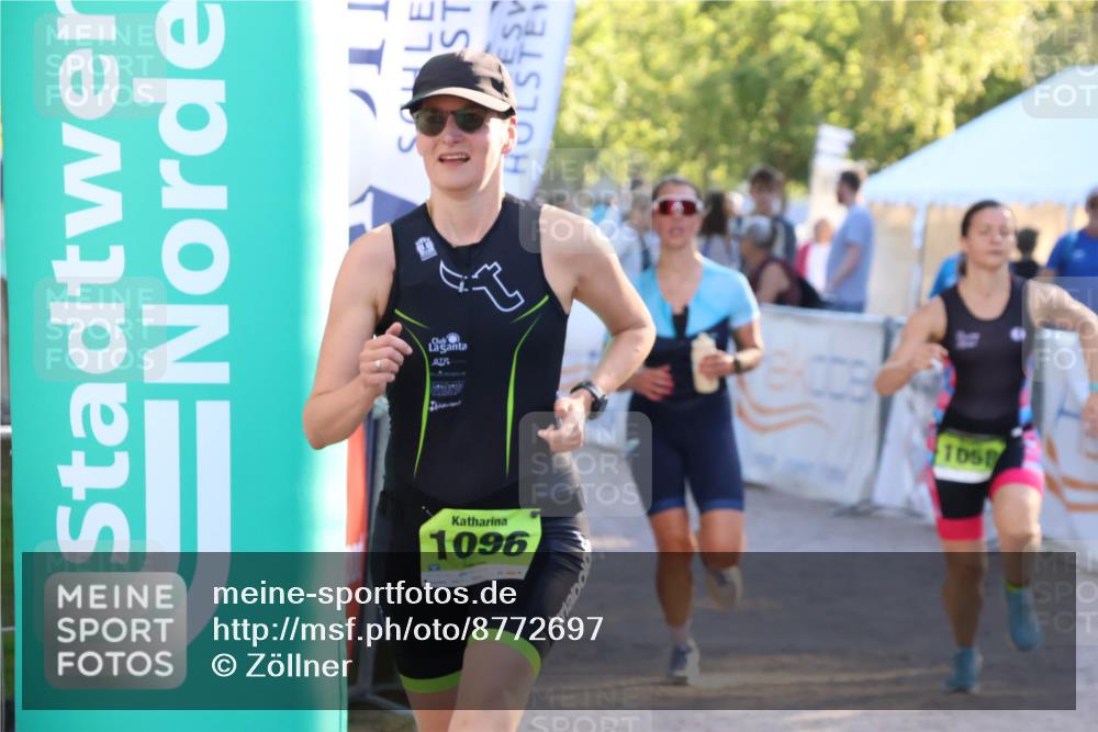 07.09.2025 - 19. Norderstedt Triathlon Zöllner http://msf.ph/oto/8772697 07.09.2025 16:50:09 Ziel 1058, 1096, 1607 meine-sportfotos.de