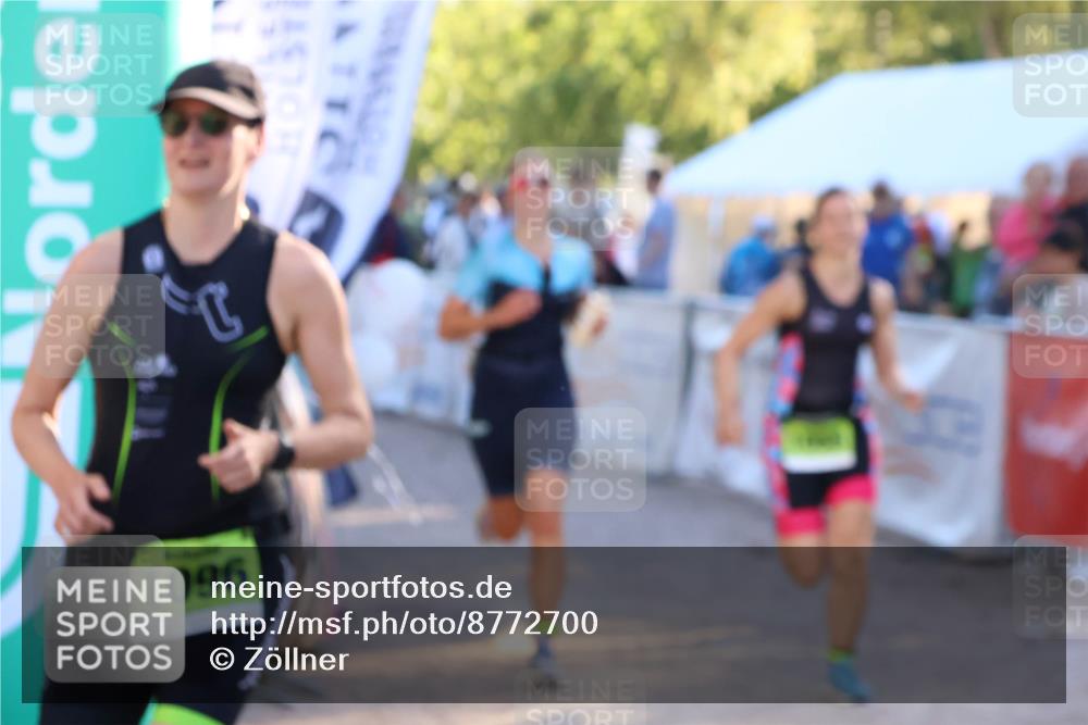 07.09.2025 - 19. Norderstedt Triathlon Zöllner http://msf.ph/oto/8772700 07.09.2025 16:50:09 Ziel 1058, 1096, 1607 meine-sportfotos.de