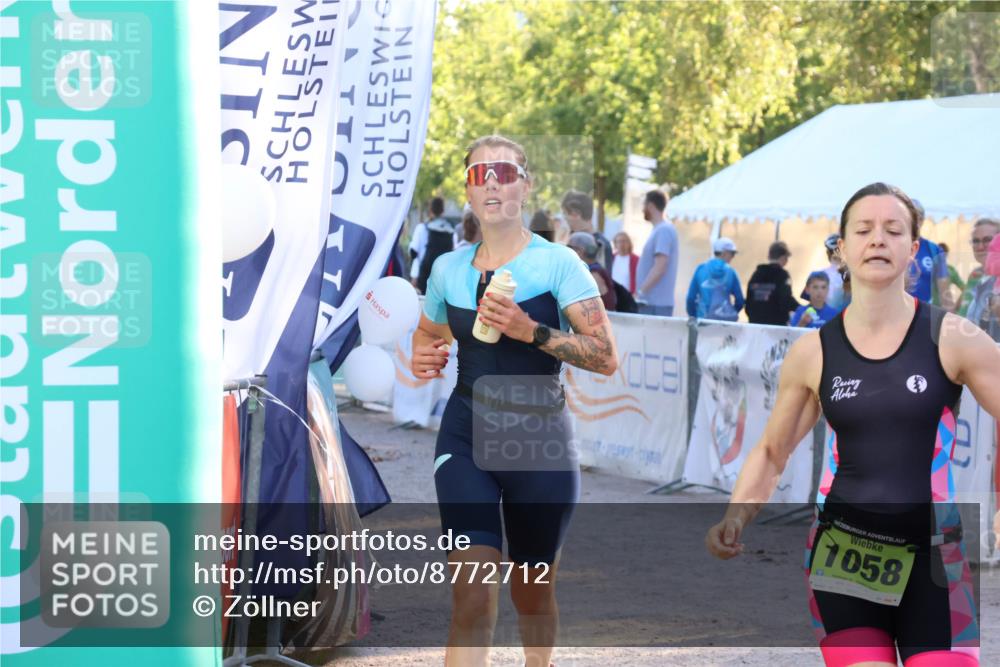 07.09.2025 - 19. Norderstedt Triathlon Zöllner http://msf.ph/oto/8772712 07.09.2025 16:50:10 Ziel 1058, 1096, 1607 meine-sportfotos.de