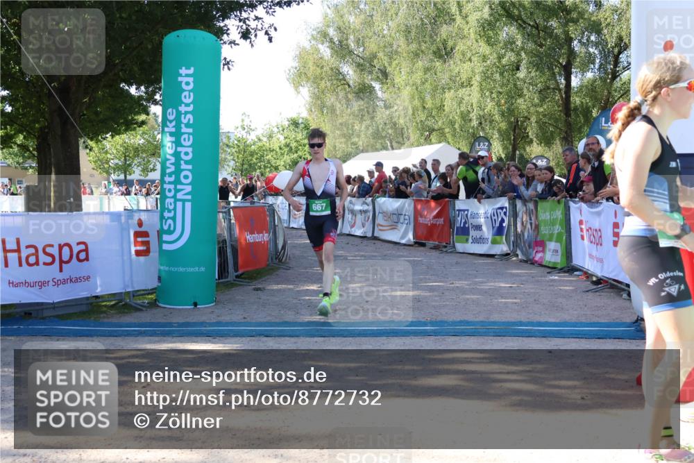 07.09.2025 - 19. Norderstedt Triathlon Zöllner http://msf.ph/oto/8772732 07.09.2025 10:52:14 Ziel 667, 1146 meine-sportfotos.de