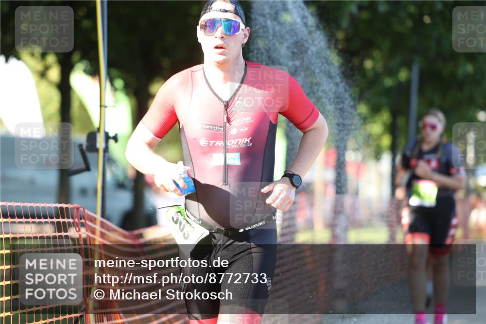 07.09.2025 - 19. Norderstedt Triathlon Michael Strokosch http://msf.ph/oto/8772733 07.09.2025 16:34:10 Laufen 399, 503, 866, 894, 1074, 1552, 1590, 1621 meine-sportfotos.de