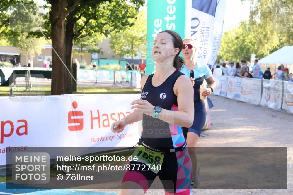 07.09.2025 - 19. Norderstedt Triathlon Zöllner http://msf.ph/oto/8772740 07.09.2025 16:50:11 Ziel 1058, 1096, 1607 meine-sportfotos.de