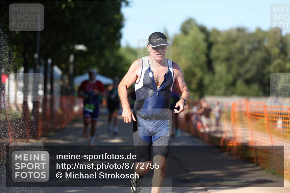 07.09.2025 - 19. Norderstedt Triathlon Michael Strokosch http://msf.ph/oto/8772755 07.09.2025 15:38:08 Laufen 475, 477, 963, 1496, 1504 meine-sportfotos.de