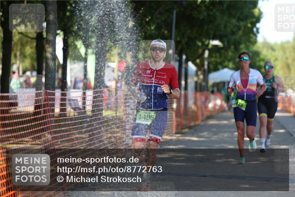 07.09.2025 - 19. Norderstedt Triathlon Michael Strokosch http://msf.ph/oto/8772763 07.09.2025 15:38:11 Laufen 475, 963, 970, 1496, 1504 meine-sportfotos.de
