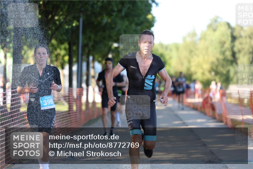 07.09.2025 - 19. Norderstedt Triathlon Michael Strokosch http://msf.ph/oto/8772769 07.09.2025 16:34:13 Laufen 399, 866, 1074, 1080, 1590, 1621 meine-sportfotos.de