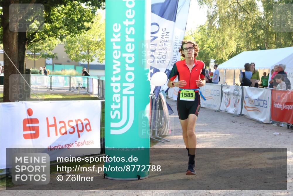 07.09.2025 - 19. Norderstedt Triathlon Zöllner http://msf.ph/oto/8772788 07.09.2025 16:50:18 Ziel 1585, 1607 meine-sportfotos.de