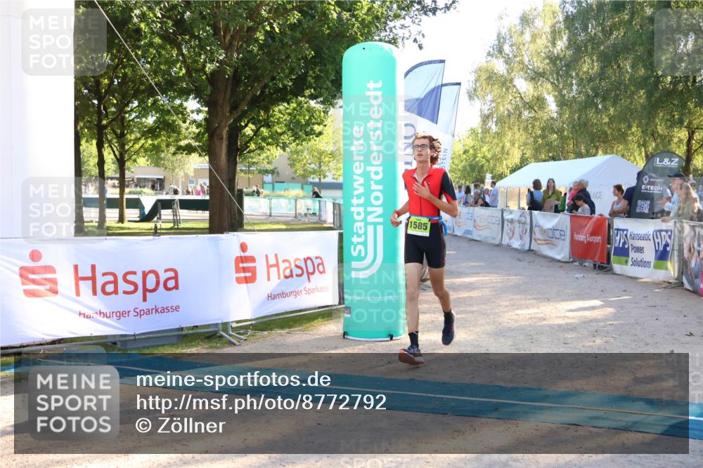 07.09.2025 - 19. Norderstedt Triathlon Zöllner http://msf.ph/oto/8772792 07.09.2025 16:50:18 Ziel 1585, 1607 meine-sportfotos.de