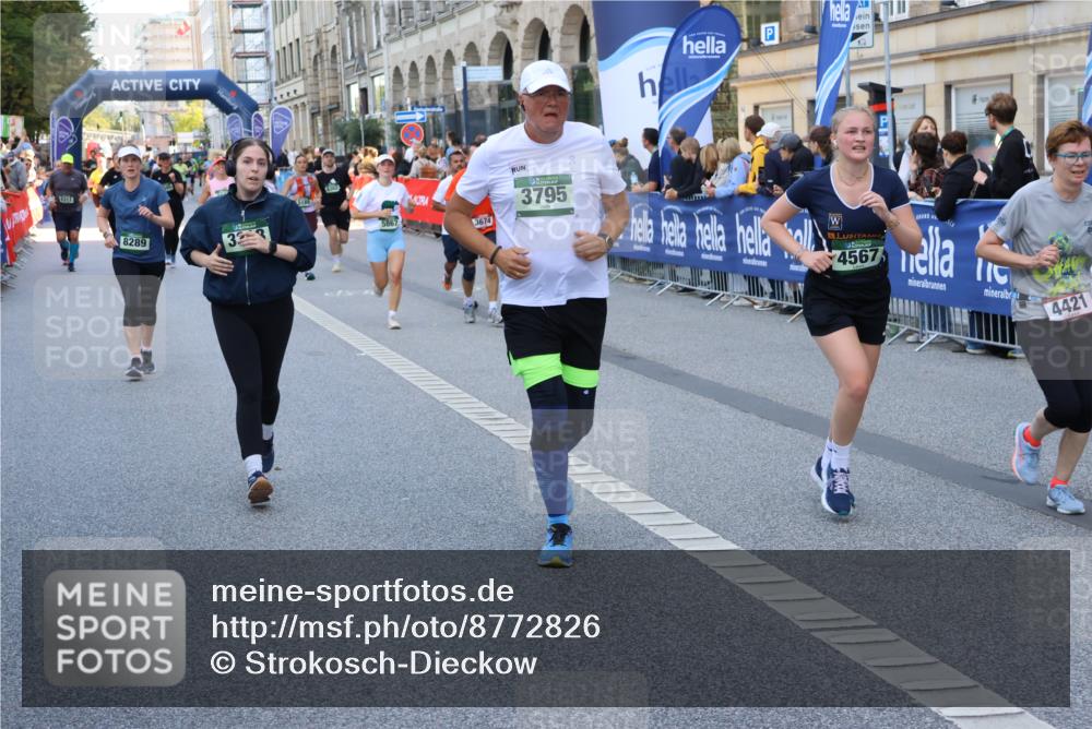 07.09.2025 - BARMER Alsterlauf Strokosch-Dieckow http://msf.ph/oto/8772826 07.09.2025 10:09:25 Ziel 2023, 2197, 2224, 2363, 2391, 2469, 2622, 2925, 3054, 3770, 4155, 4203, 4260, 4474, 4714, 4743, 4906, 4915, 5052, 5443, 6258, 8115, 8147, 8162 meine-sportfotos.de