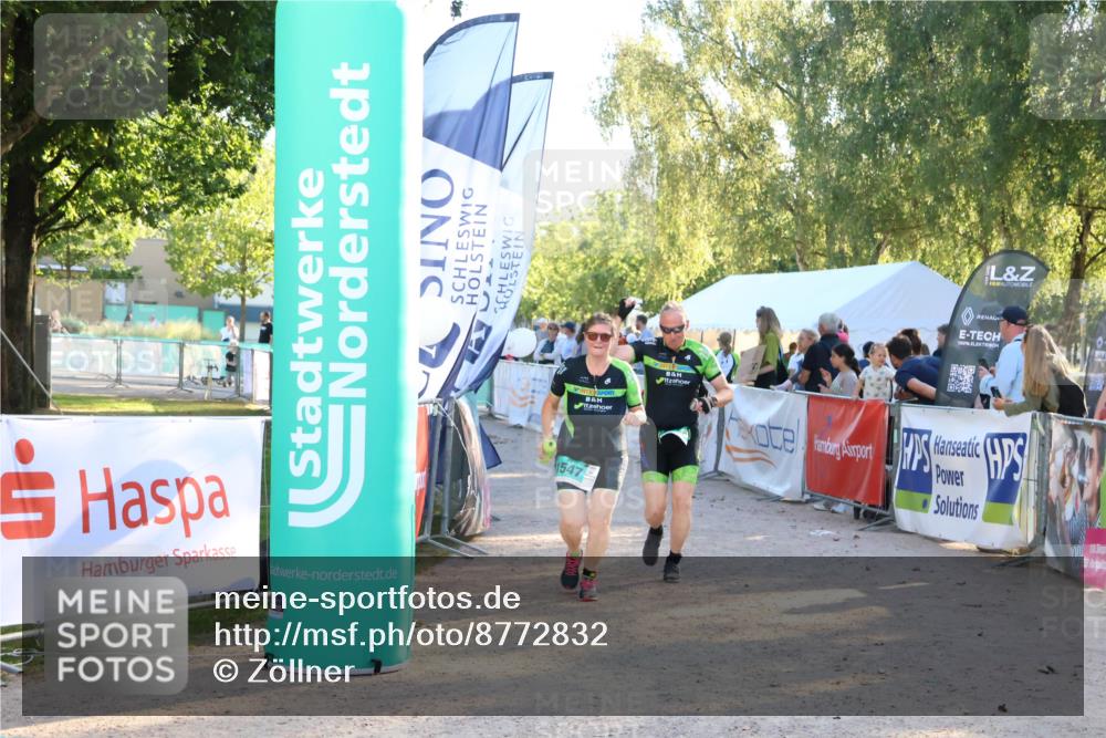 07.09.2025 - 19. Norderstedt Triathlon Zöllner http://msf.ph/oto/8772832 07.09.2025 16:50:46 Ziel 1524, 1547 meine-sportfotos.de