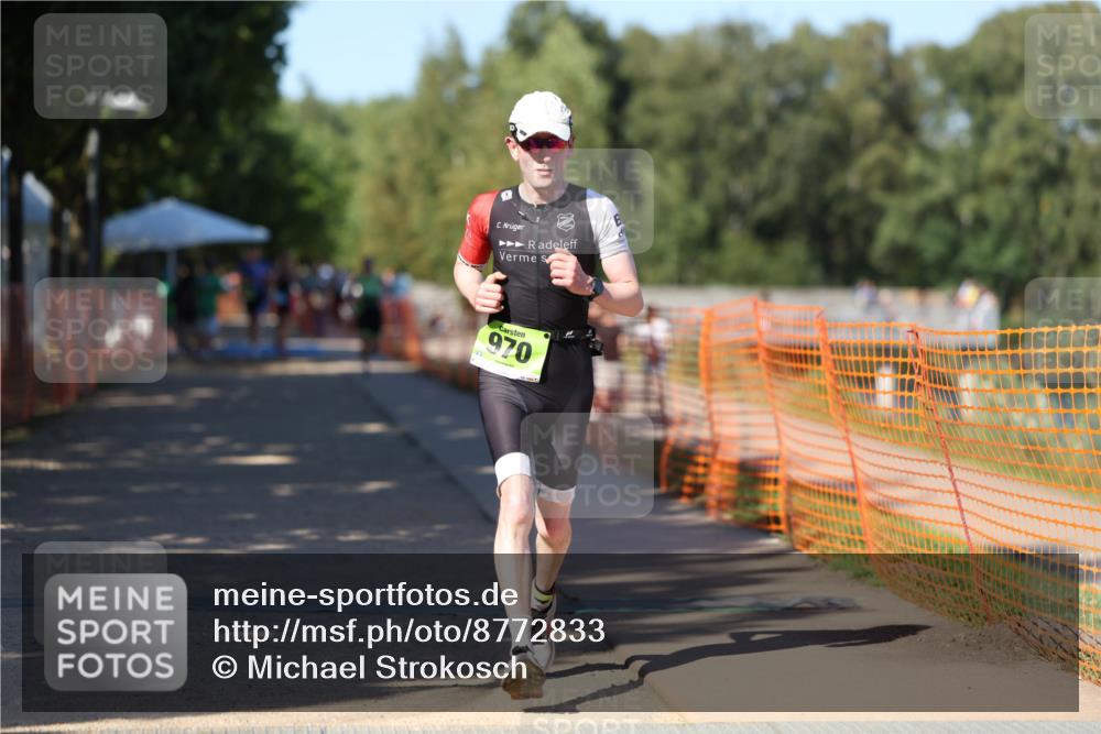 07.09.2025 - 19. Norderstedt Triathlon Michael Strokosch http://msf.ph/oto/8772833 07.09.2025 15:38:16 Laufen 475, 970, 1496, 1504 meine-sportfotos.de