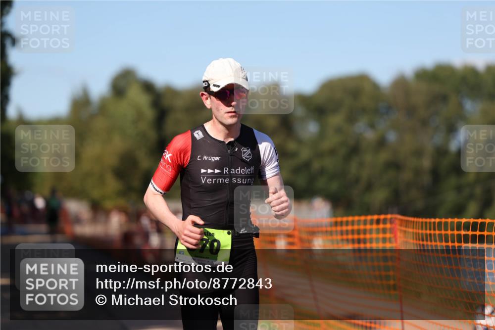 07.09.2025 - 19. Norderstedt Triathlon Michael Strokosch http://msf.ph/oto/8772843 07.09.2025 15:38:18 Laufen 970, 1504 meine-sportfotos.de