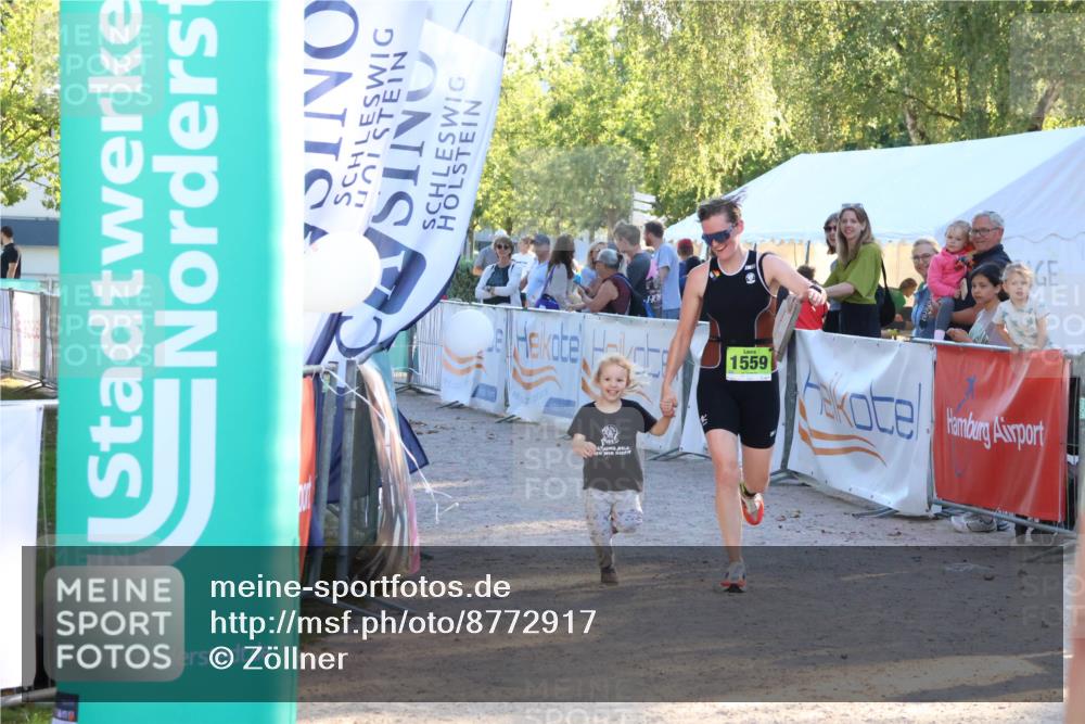 07.09.2025 - 19. Norderstedt Triathlon Zöllner http://msf.ph/oto/8772917 07.09.2025 16:50:56 Ziel 1559, 1562 meine-sportfotos.de