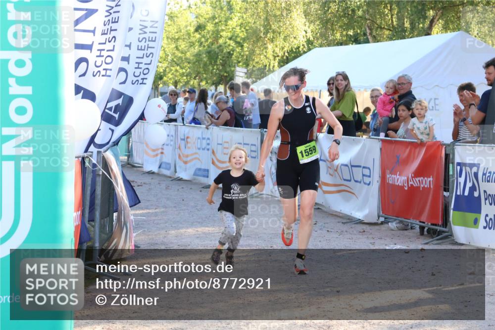 07.09.2025 - 19. Norderstedt Triathlon Zöllner http://msf.ph/oto/8772921 07.09.2025 16:50:56 Ziel 1559, 1562 meine-sportfotos.de