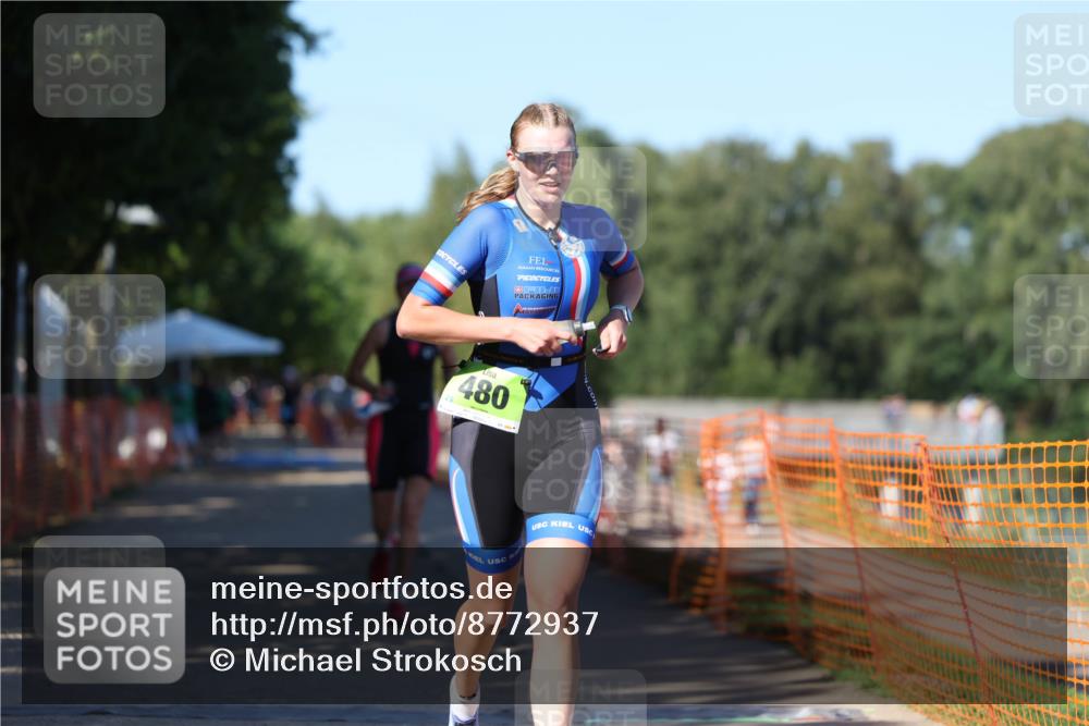 07.09.2025 - 19. Norderstedt Triathlon Michael Strokosch http://msf.ph/oto/8772937 07.09.2025 15:38:31 Laufen 377, 473, 480 meine-sportfotos.de