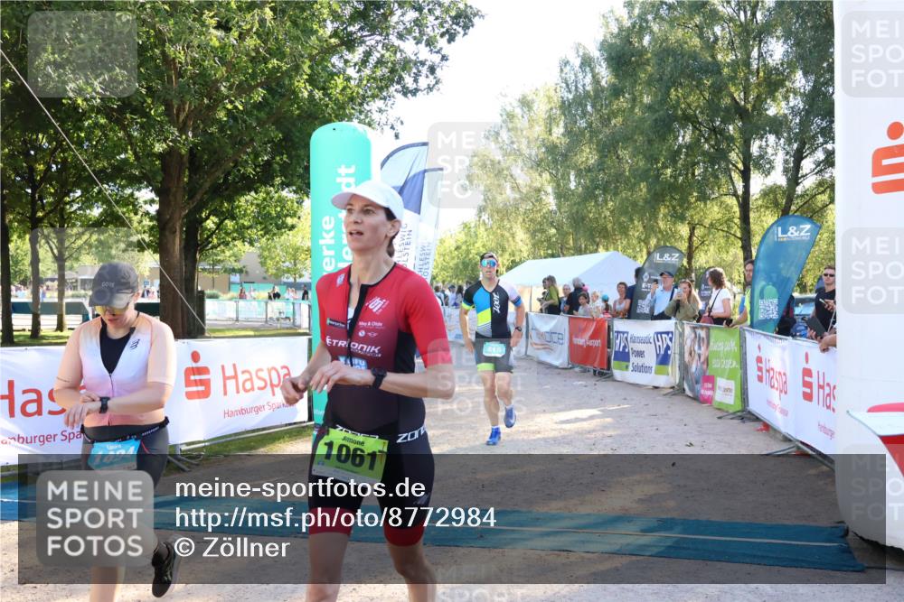 07.09.2025 - 19. Norderstedt Triathlon Zöllner http://msf.ph/oto/8772984 07.09.2025 16:51:03 Ziel 416, 1061, 1424, 1559 meine-sportfotos.de