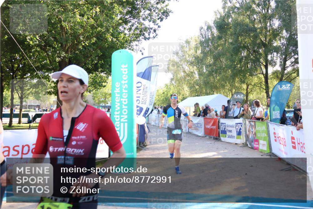 07.09.2025 - 19. Norderstedt Triathlon Zöllner http://msf.ph/oto/8772991 07.09.2025 16:51:03 Ziel 416, 1061, 1424, 1559 meine-sportfotos.de