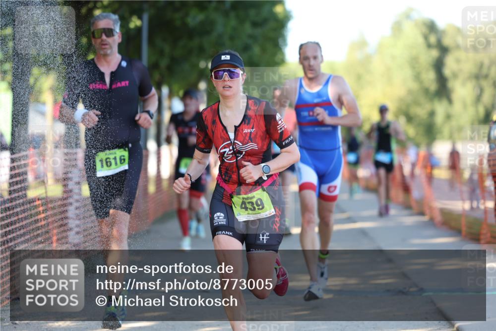 07.09.2025 - 19. Norderstedt Triathlon Michael Strokosch http://msf.ph/oto/8773005 07.09.2025 16:35:21 Laufen 387, 390, 526, 1429, 1600, 1616 meine-sportfotos.de