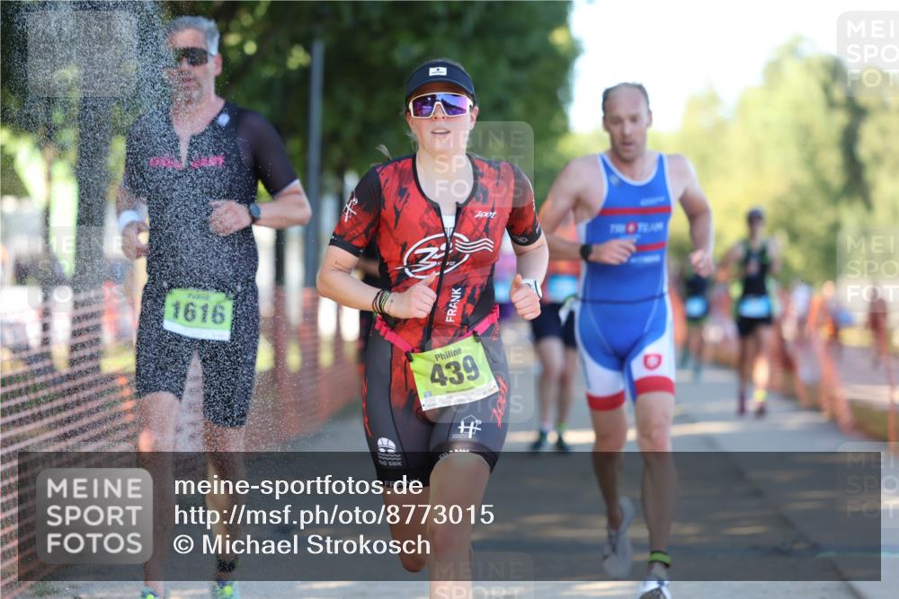 07.09.2025 - 19. Norderstedt Triathlon Michael Strokosch http://msf.ph/oto/8773015 07.09.2025 16:35:21 Laufen 387, 390, 526, 1429, 1600, 1616 meine-sportfotos.de