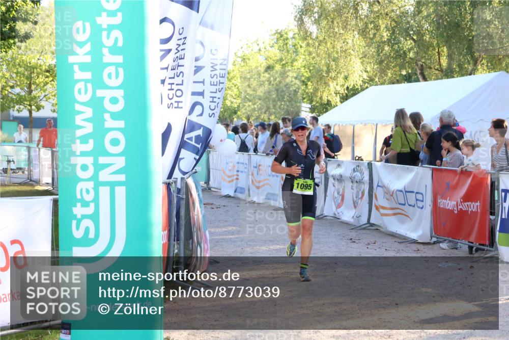 07.09.2025 - 19. Norderstedt Triathlon Zöllner http://msf.ph/oto/8773039 07.09.2025 16:51:34 Ziel 1095 meine-sportfotos.de