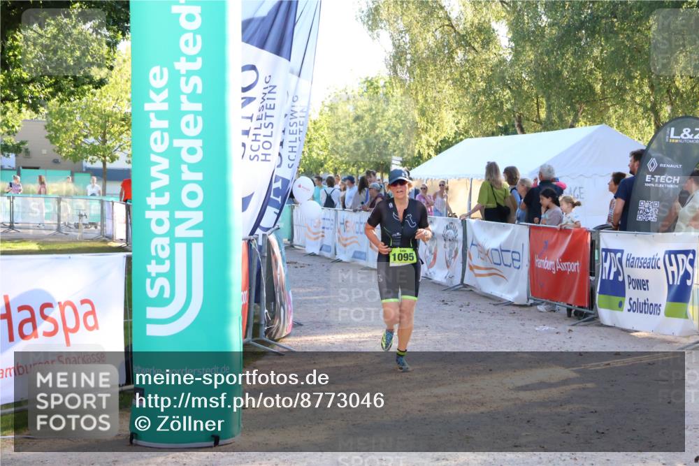 07.09.2025 - 19. Norderstedt Triathlon Zöllner http://msf.ph/oto/8773046 07.09.2025 16:51:35 Ziel 1095 meine-sportfotos.de