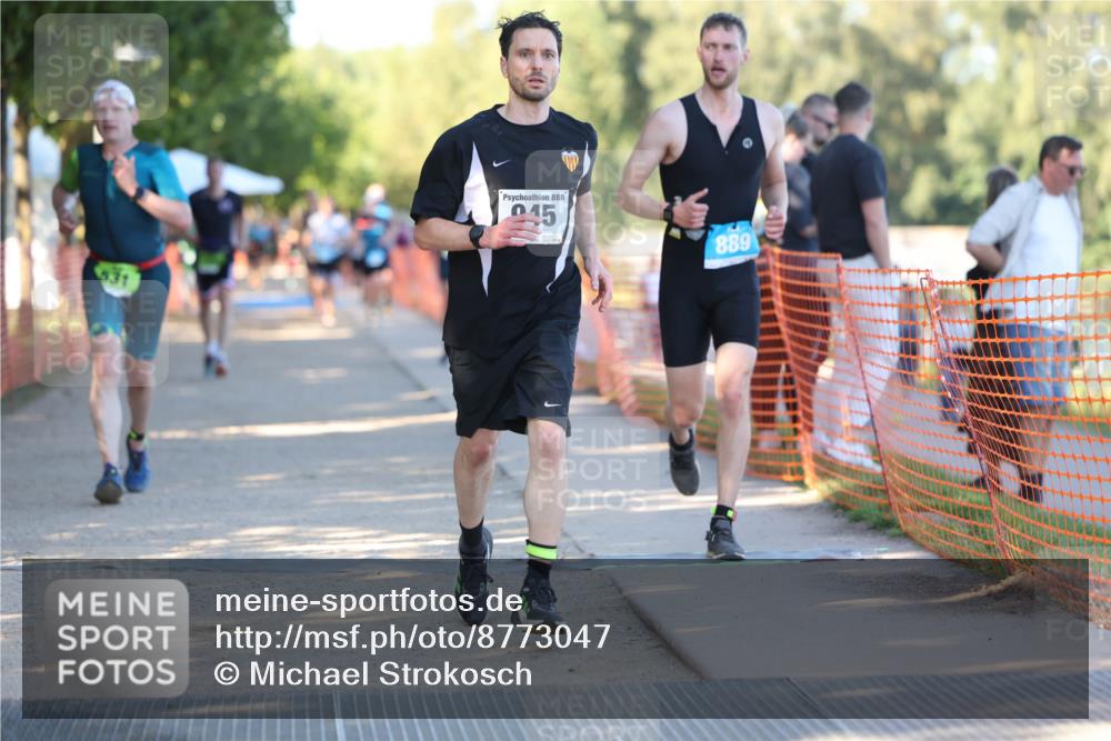 07.09.2025 - 19. Norderstedt Triathlon Michael Strokosch http://msf.ph/oto/8773047 07.09.2025 16:35:34 Laufen 362, 408, 446, 531, 889, 945, 1053, 1064, 1455, 1580 meine-sportfotos.de