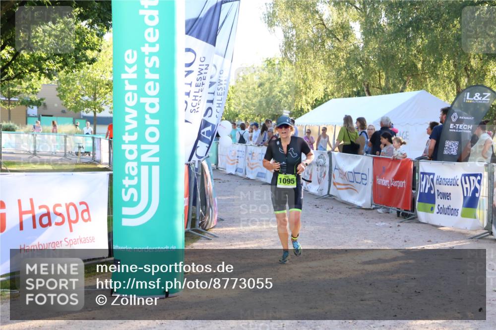 07.09.2025 - 19. Norderstedt Triathlon Zöllner http://msf.ph/oto/8773055 07.09.2025 16:51:35 Ziel 1095 meine-sportfotos.de