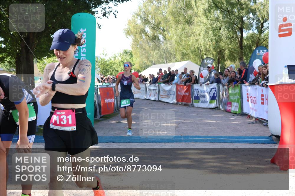 07.09.2025 - 19. Norderstedt Triathlon Zöllner http://msf.ph/oto/8773094 07.09.2025 10:54:45 Ziel 657, 1131 meine-sportfotos.de